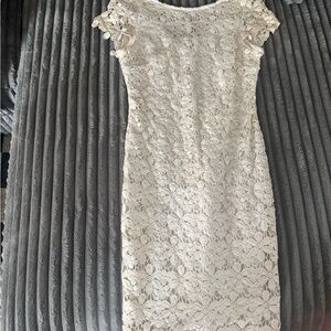 Cache Cream Floral Lace Midi Dress